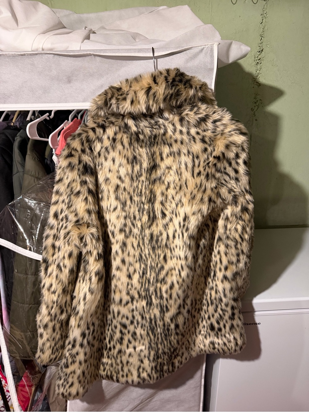 J. Crew Faux Leopard Print Fur Coat in Tan and Black - Picture 4 of 4